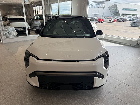 Kia EV3 13 of 13