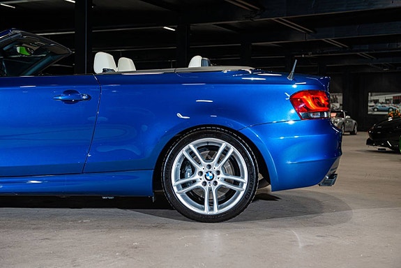 BMW 135i 22 of 24
