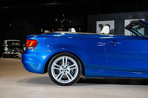 BMW 135i 23 of 24