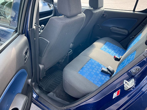 Suzuki Splash 8 of 9