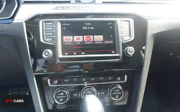 Volkswagen Passat Alltrack 9 of 10