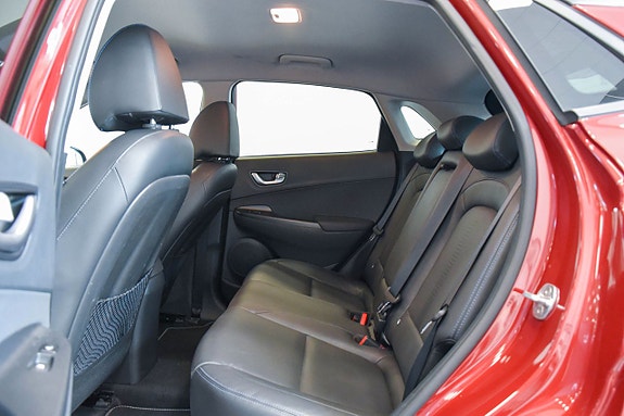 Hyundai Kona 11 of 21