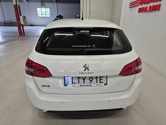 Peugeot 308 7 of 10