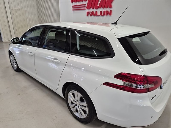 Peugeot 308 9 of 10