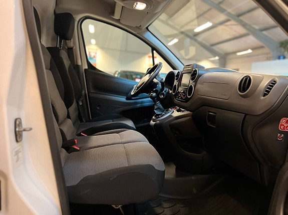 Peugeot Partner 19 of 19