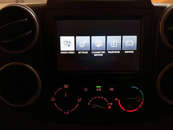 Peugeot Partner 16 of 19