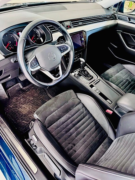 Volkswagen Passat 15 of 18