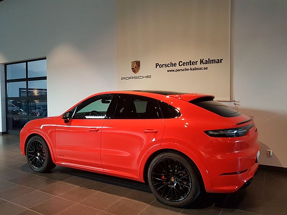 Porsche Cayenne 8 of 11