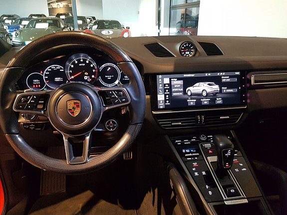 Porsche Cayenne 10 of 11