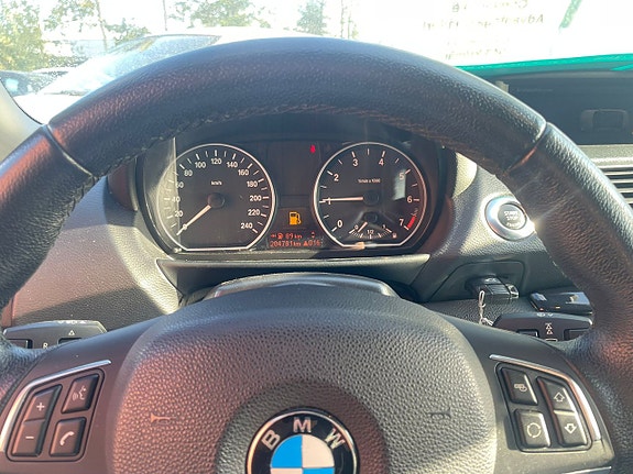 BMW 118i 27 of 27