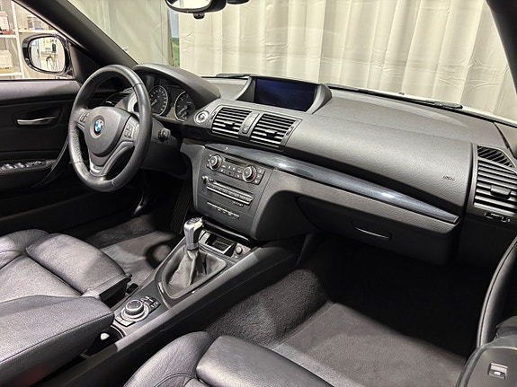 BMW 118i 24 of 27