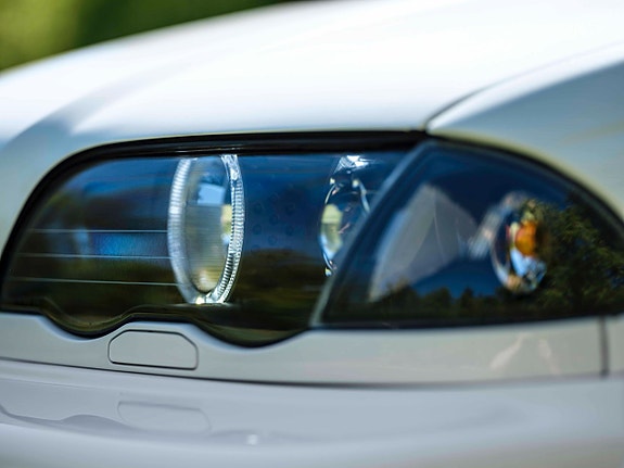 BMW 320 12 of 17