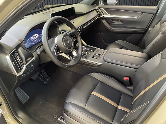 Mazda CX-60 8 of 13
