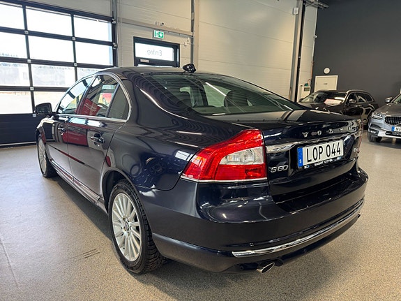 Volvo S80 5 of 5