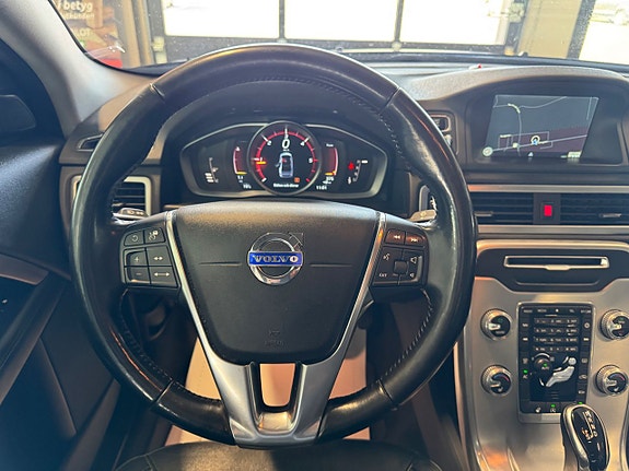 Volvo S80 13 of 16