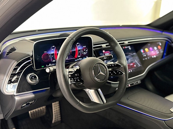 Mercedes-Benz E300 e 11 of 26