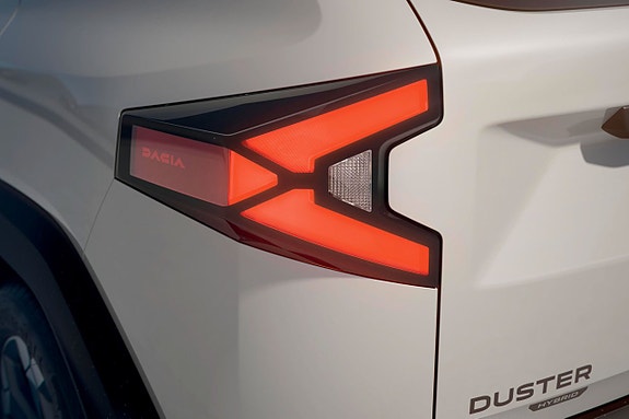 Dacia Duster 2 of 5