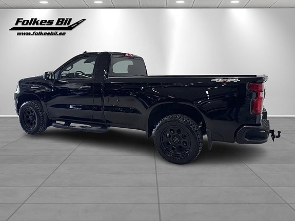 Chevrolet Silverado 1500 3 of 5