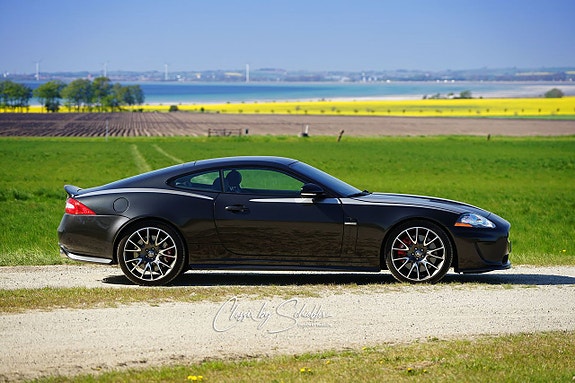 Jaguar XKR 11 of 13