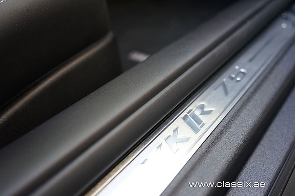 Jaguar XKR 9 of 13
