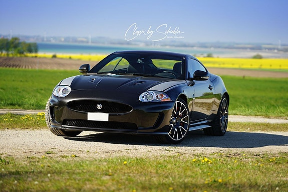 Jaguar XKR 10 of 13