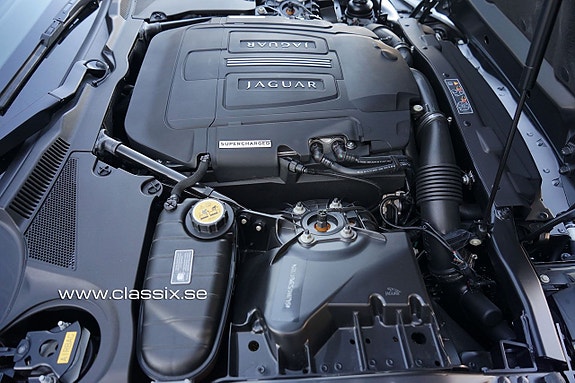 Jaguar XKR 8 of 13