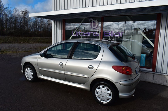 Peugeot 206 3 of 5