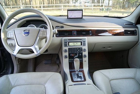 Volvo V70 14 of 15