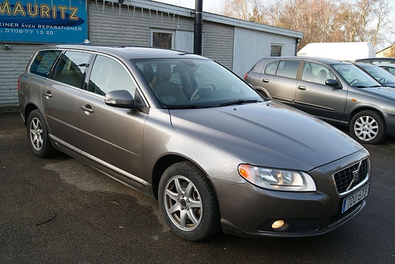 Volvo V70 5 of 15