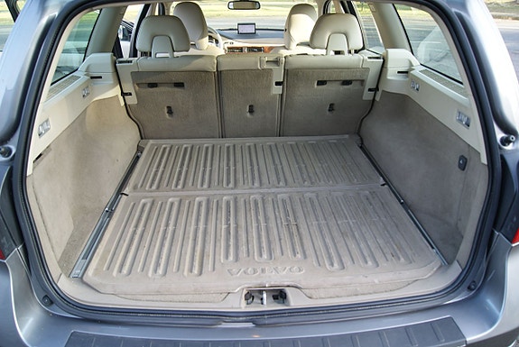 Volvo V70 13 of 15
