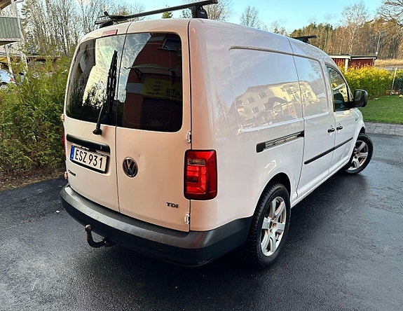 Volkswagen Caddy Maxi 3 of 5