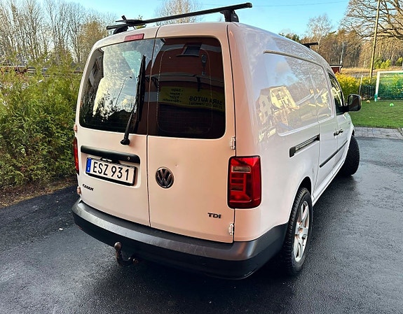 Volkswagen Caddy Maxi 22 of 24