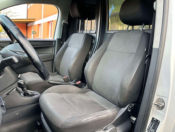 Volkswagen Caddy Maxi 14 of 24