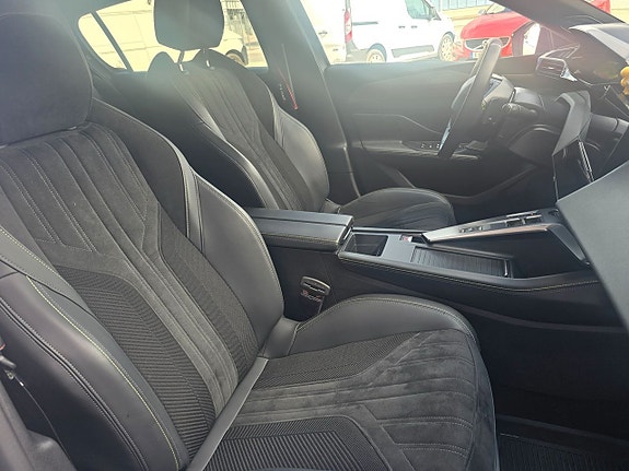 Peugeot 308 15 of 24