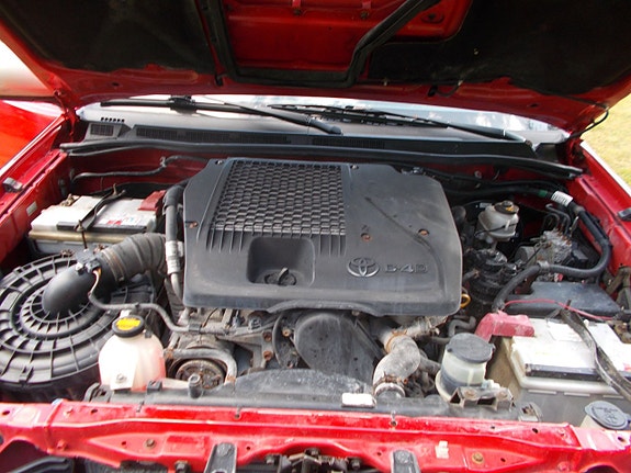 Toyota HiLux 14 of 20