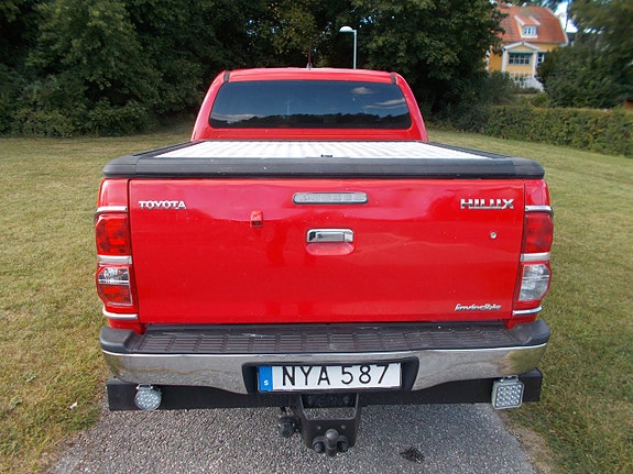Toyota HiLux 17 of 20