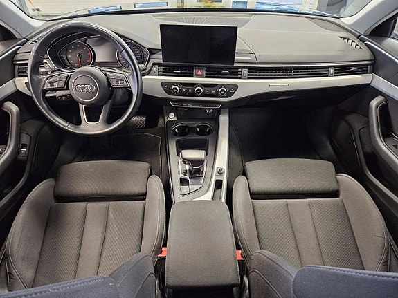 Audi A4 6 of 17