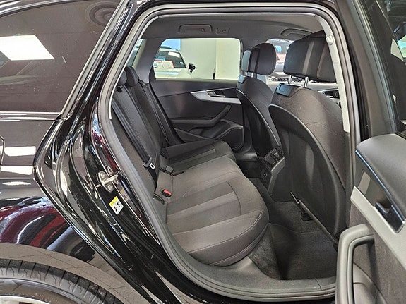 Audi A4 14 of 17