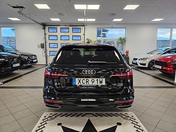 Audi A4 4 of 5