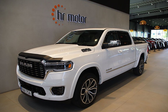 Dodge RAM 1500 3 of 5