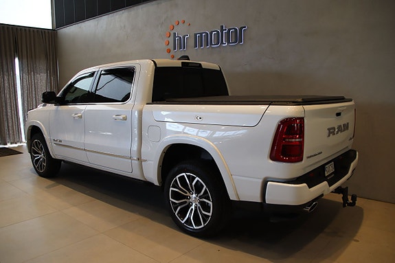 Dodge RAM 1500 4 of 5