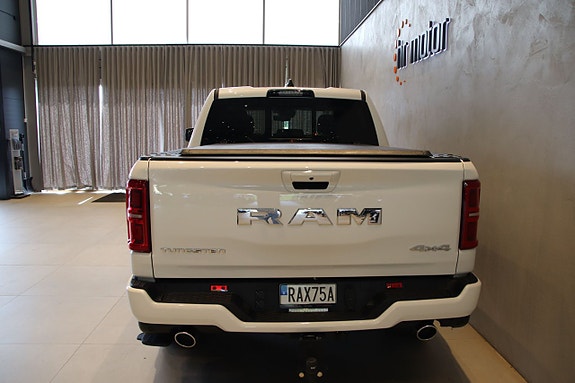 Dodge RAM 1500 5 of 5