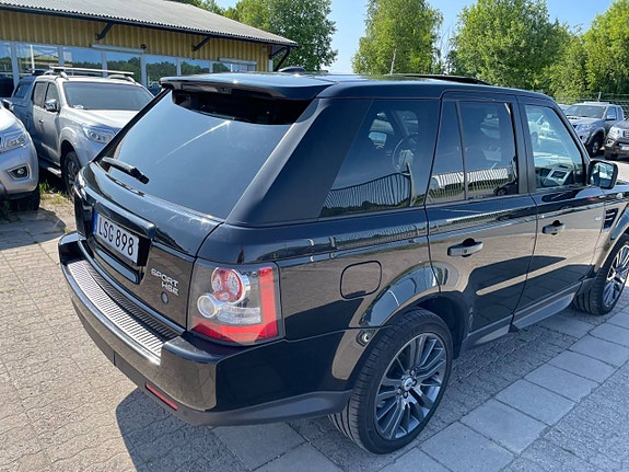 Land Rover Range Rover Sport 9 of 24