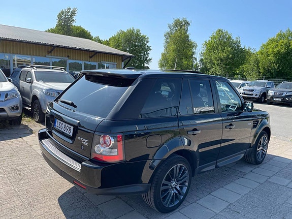 Land Rover Range Rover Sport 3 of 5