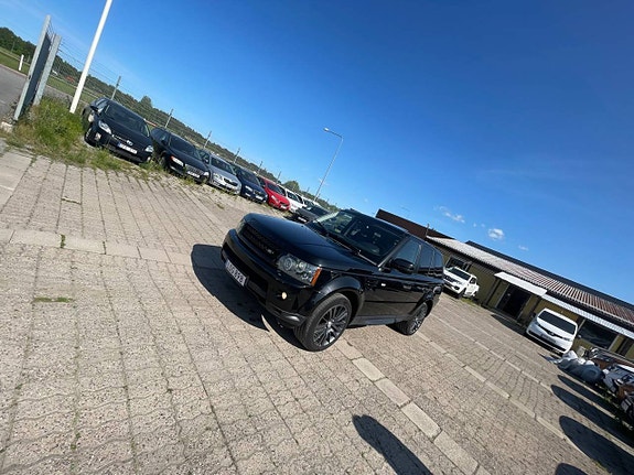 Land Rover Range Rover Sport 24 of 24