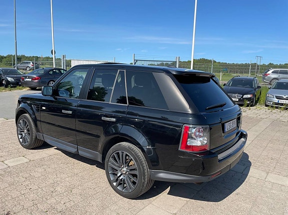 Land Rover Range Rover Sport 2 of 5