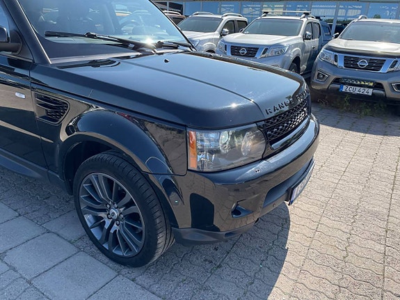 Land Rover Range Rover Sport 8 of 24