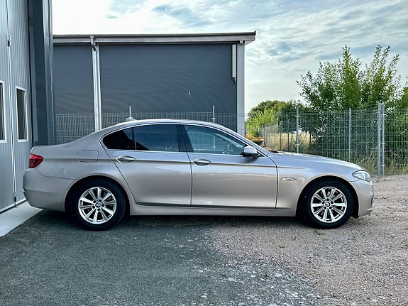 BMW 520 4 of 5