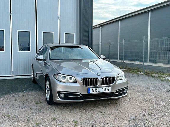 BMW 520 2 of 5