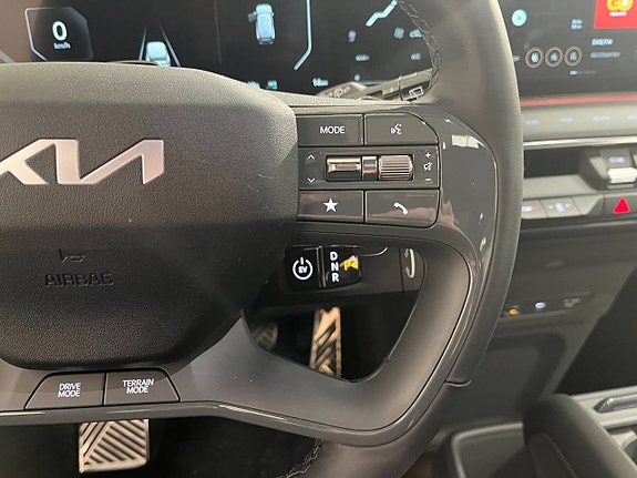 Kia EV9 15 of 18